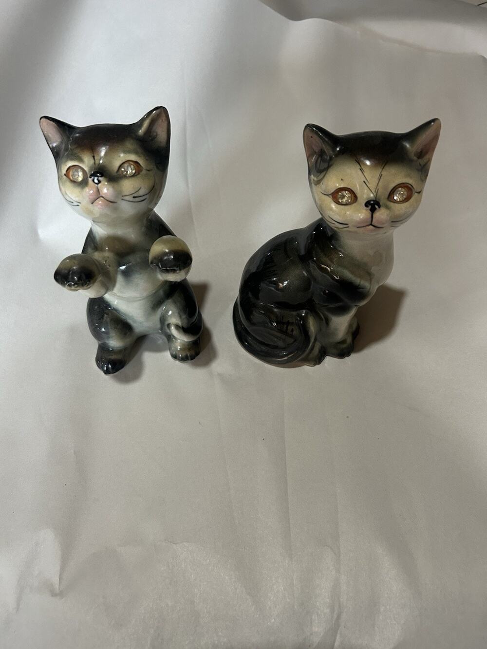 Lot Of 2 Vintage Pacific Japan Porcelain Cat Figures